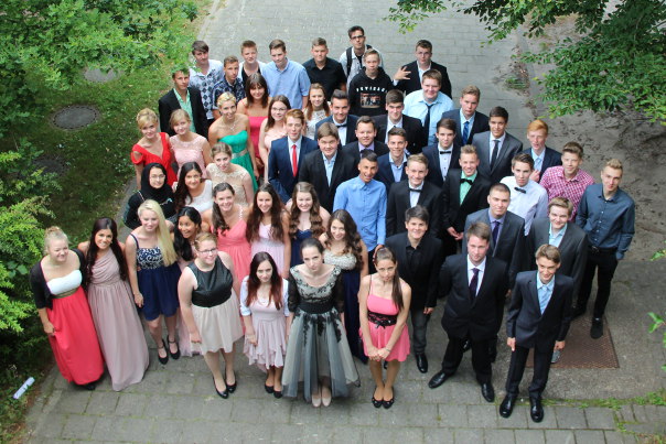 Gruppenfoto der Absolventinnen und Absolventen 2015 Gruppenfoto